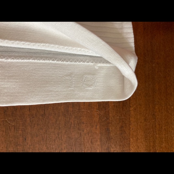 Lululemon Swiftly Tech Racerback 2.0 | Size 10 | White | Regular length - Picture 6 of 8